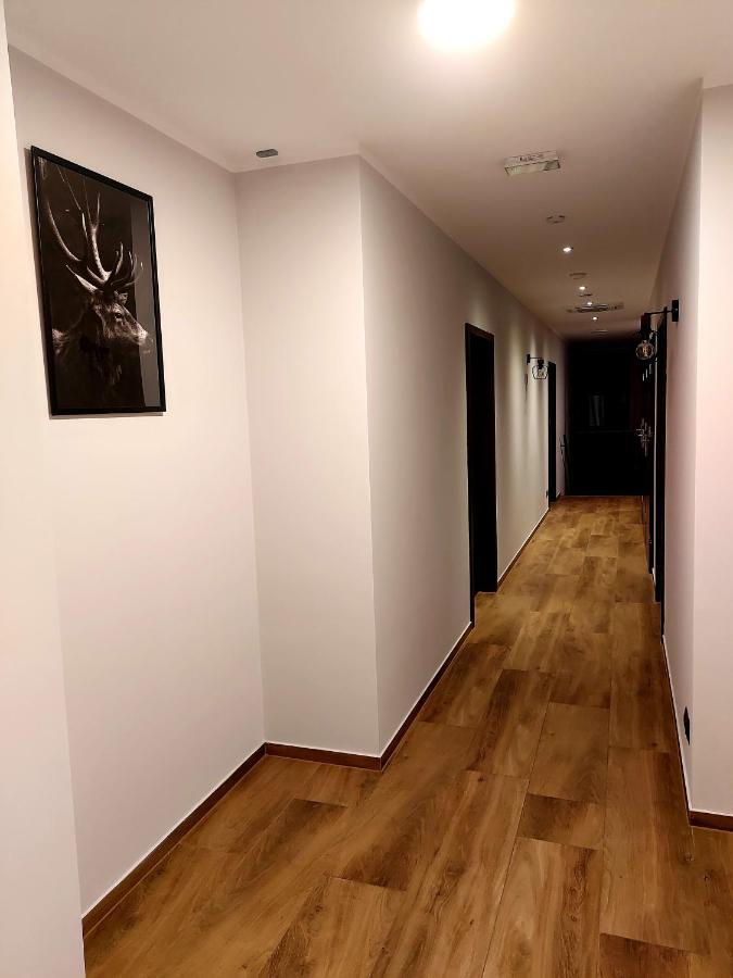 Pensjonat I Restauracja Hubertowka Milicz Buitenkant foto