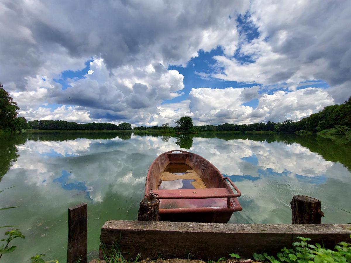 Pensjonat I Restauracja Hubertowka Milicz Buitenkant foto
